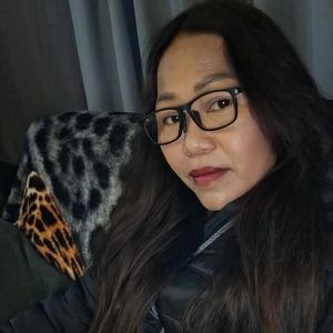 Meet your Posher, Issa